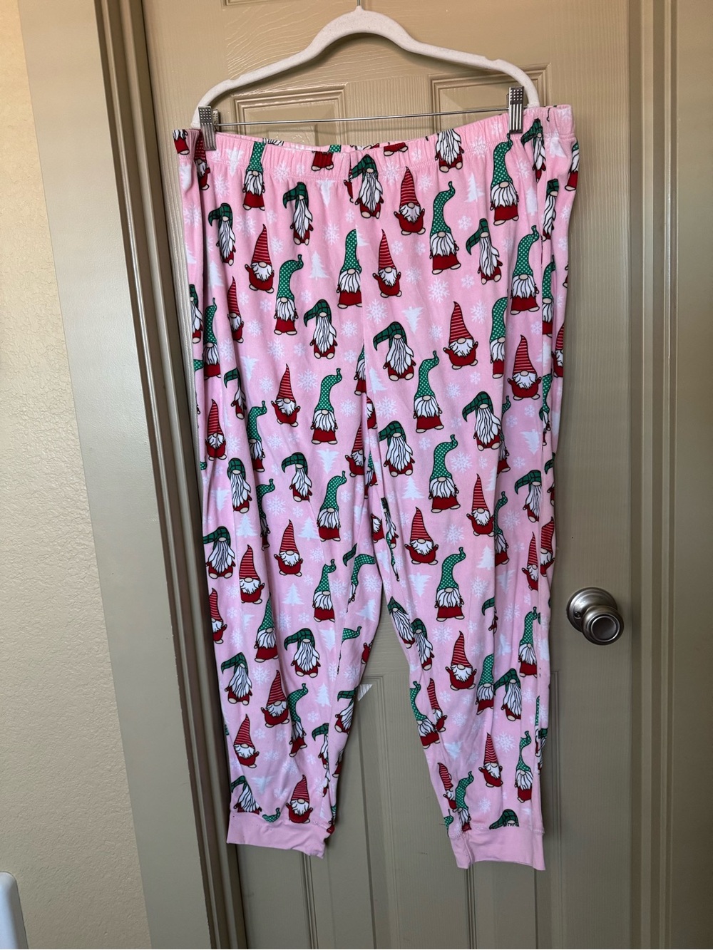 Women’s  Pink Gnome Print Pajama Pants - Cozy Holiday Sleepwear 2XL